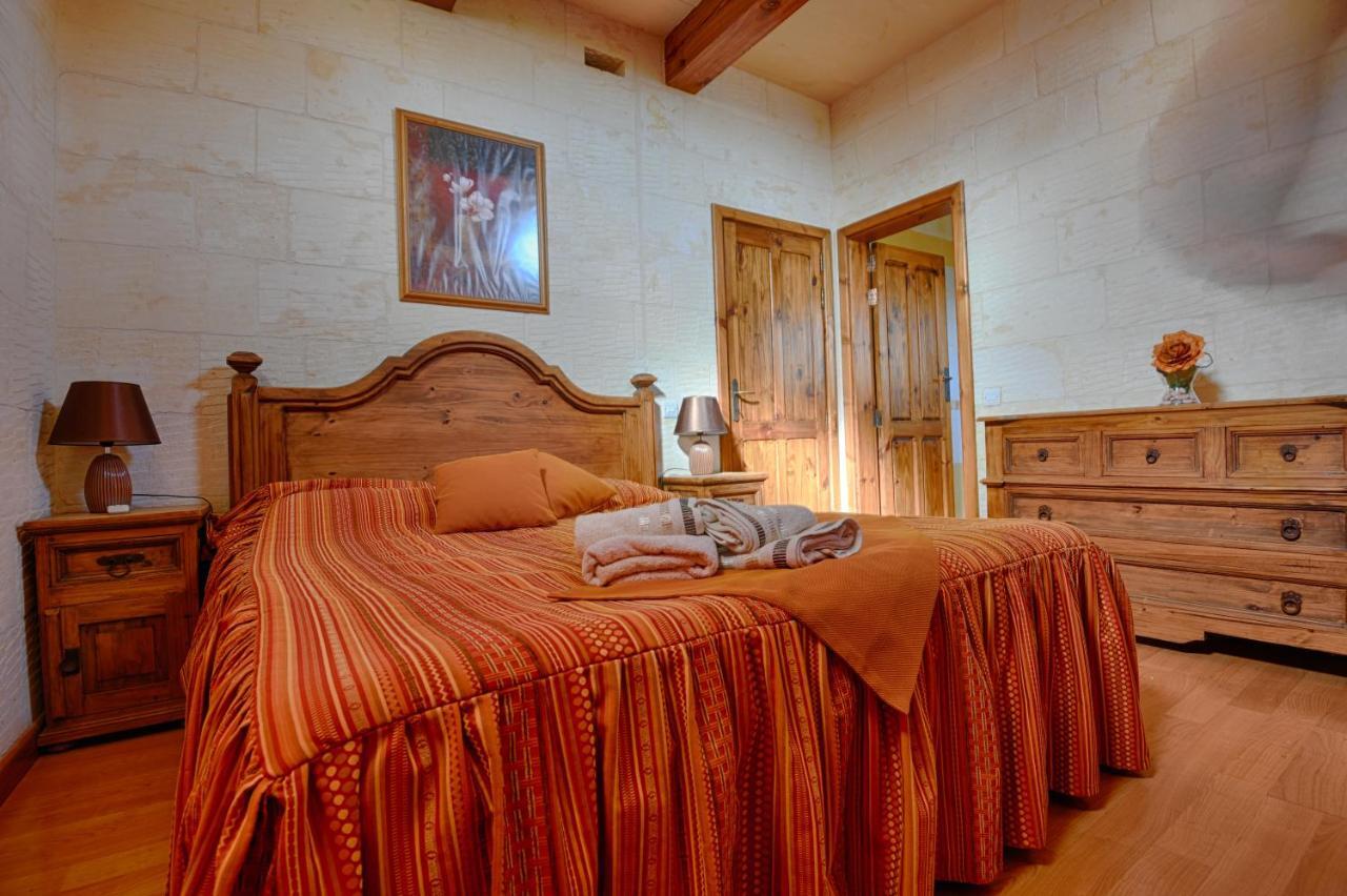Il-Misrah Farmhouse Santu Pietru Экстерьер фото